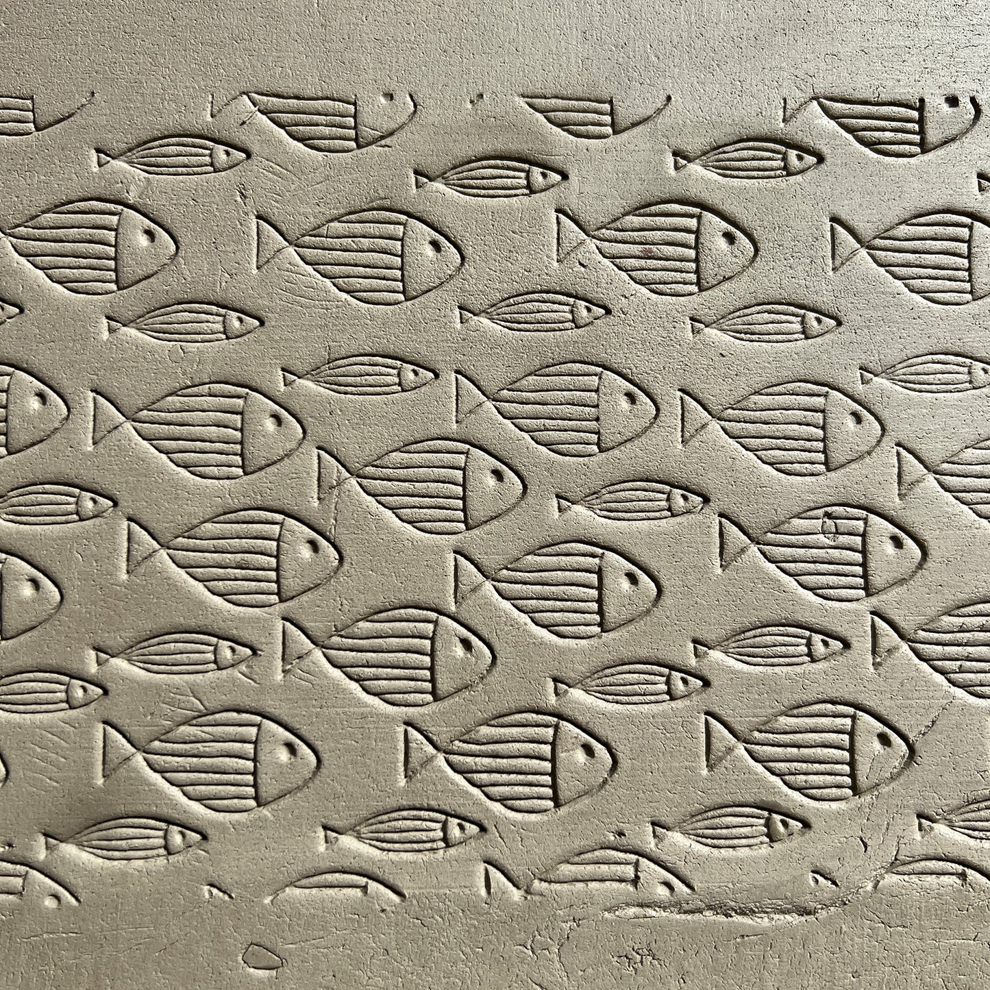 135mm School of Fish Pottery Texture Roller - Repeatable Pattern