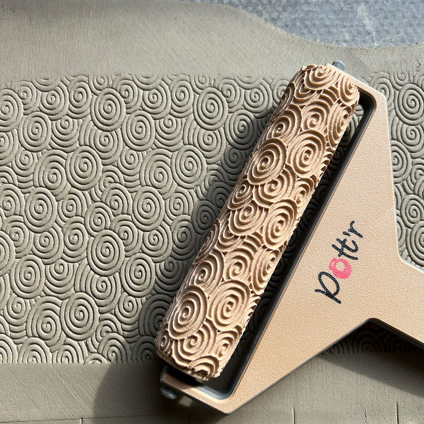 135mm Random Spiral Texture Roller - Seamless Pattern
