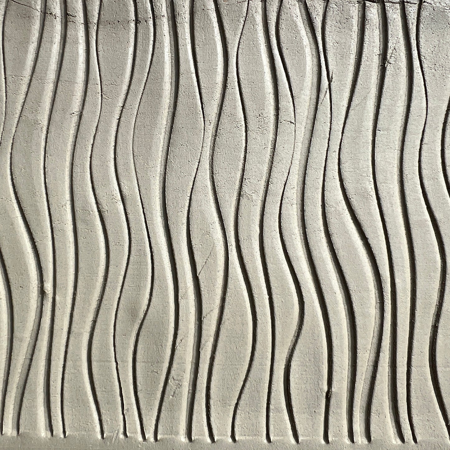 135mm Wavy Vertical Lines Texture Roller - Seamless Pattern
